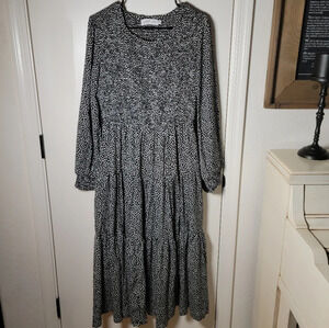 Petal + Pup Black and White Long Sleeve Tiered Modist Midi Dress - Size 10